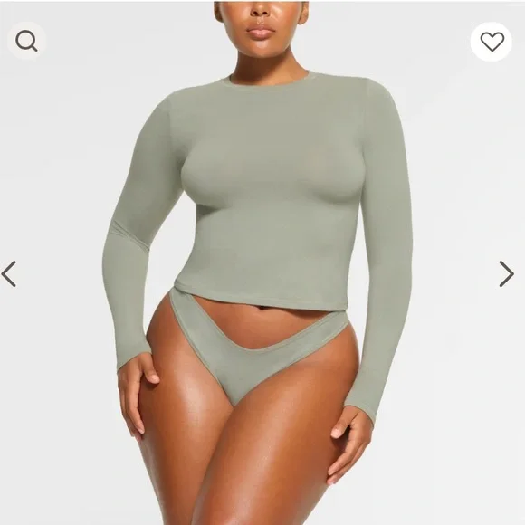 NWOT SKIMS Essential Long Sleeve Scoop Neck Bodysuit - S/M - Picture 6 of 6